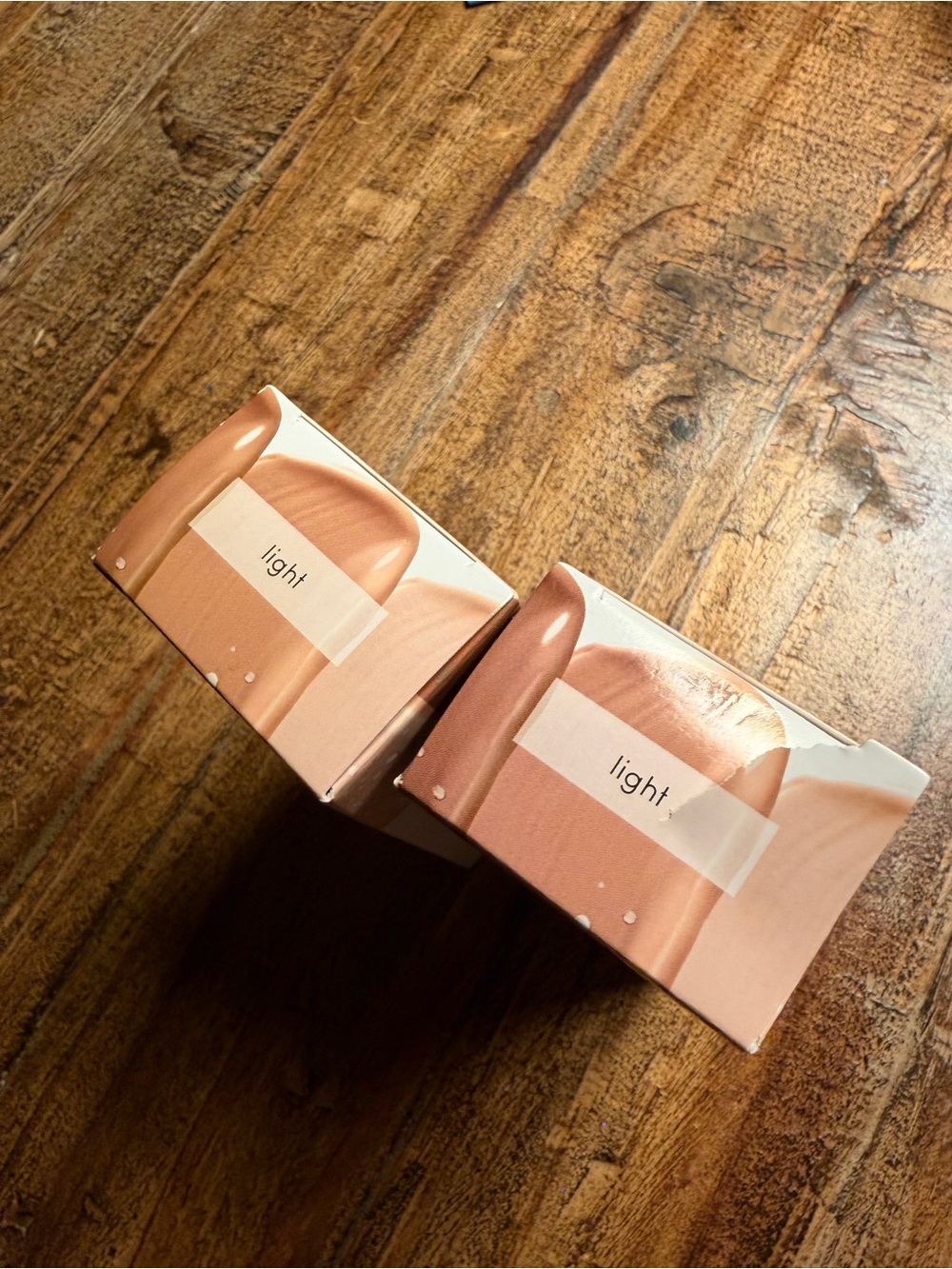 Laura Geller set of 2 “Quench n’ Tint” hydrating foundation in light color - Picture 3 of 4